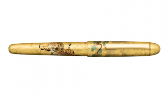 Century Kanazawa Gold Leaf Matsu tora * Platinum