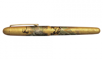 Century Kanazawa Gold Leaf Ascending Dragon * Platinum