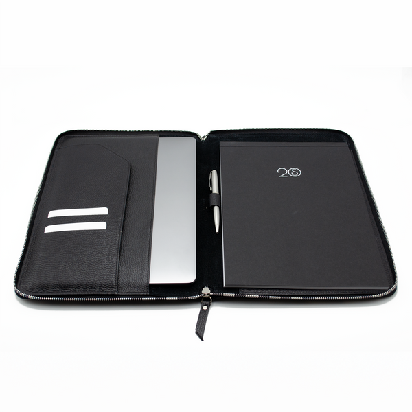 24.02 Notepad A4 with zip, black 20S Design