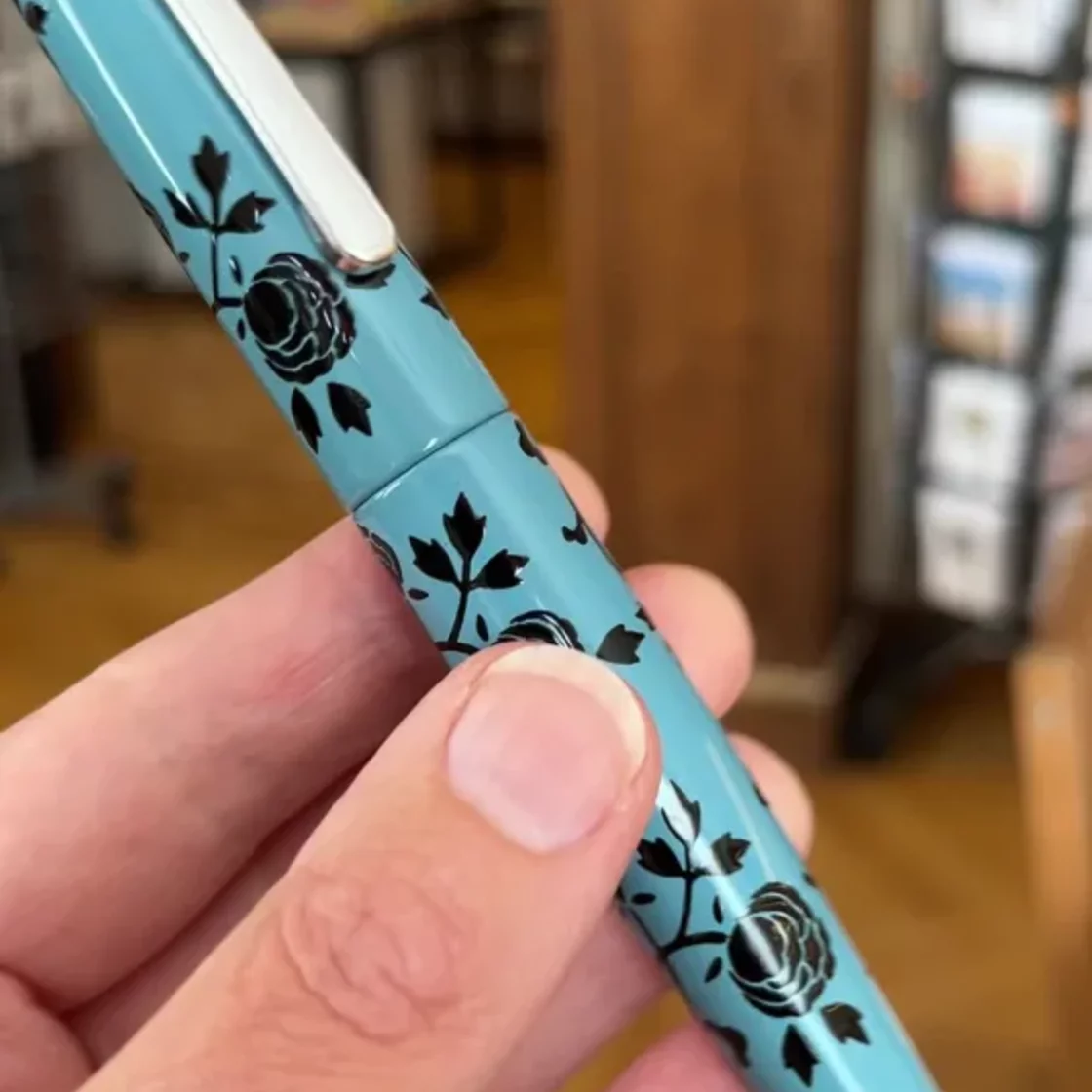 WPic. Ama Iro Black Roses I Writer Piccolo Fountain Pen * Nakaya