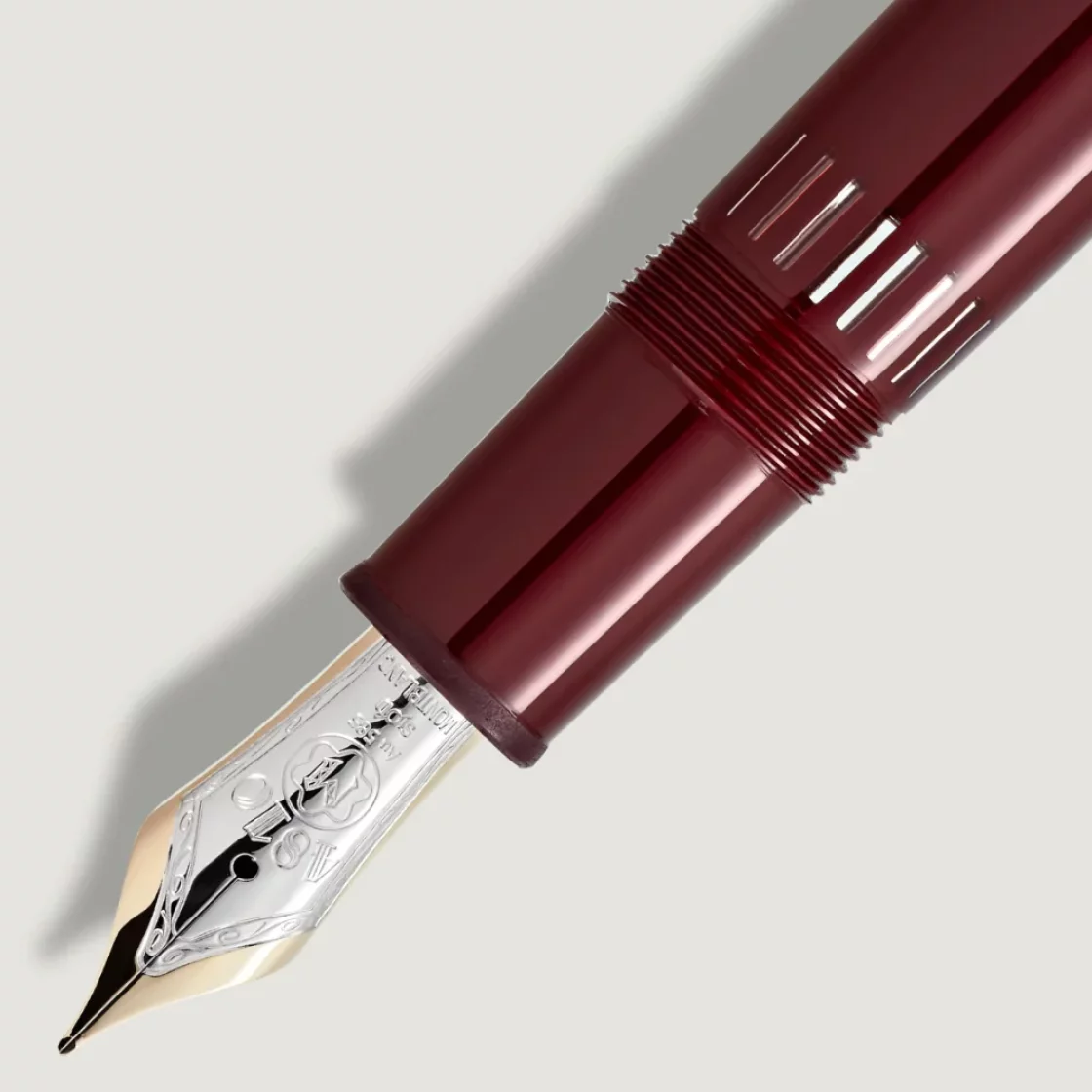 Meisterstück 146 LeGrand Burgundy Red Fountain Pen 133002 * Montblanc F