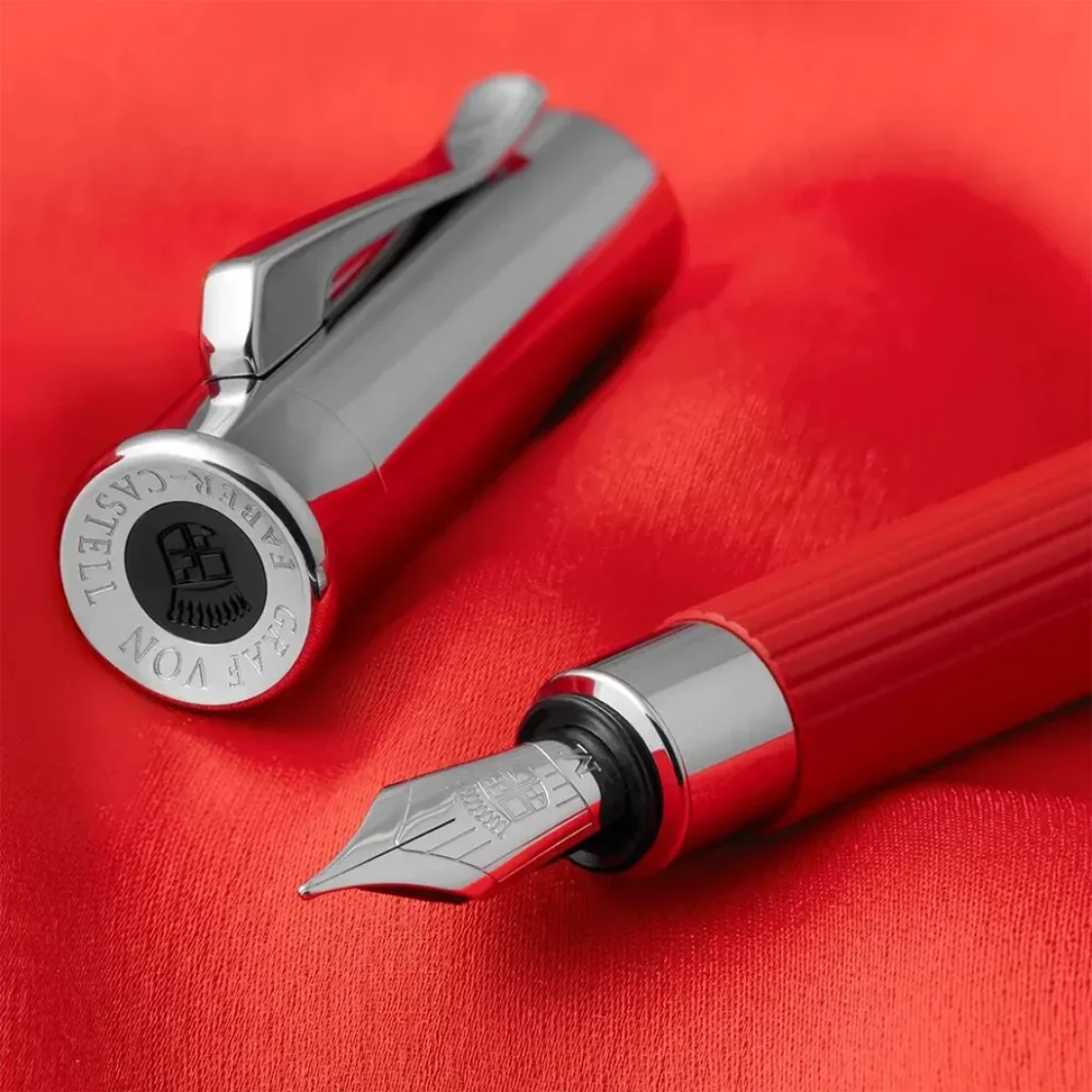 Tamitio India Red fountain pen * Graf von Faber-Castell