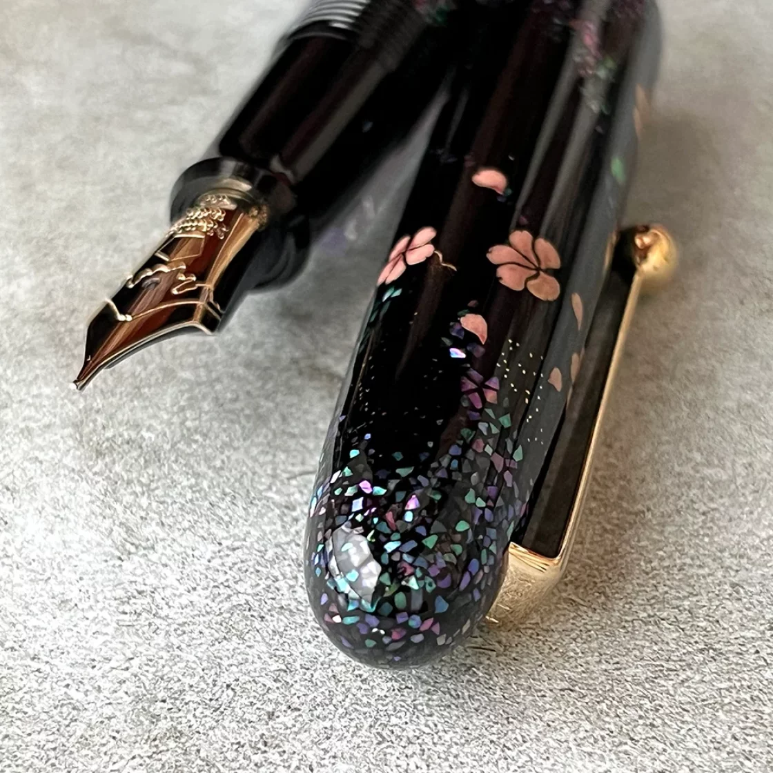 Yukari Cherry Blossom At Night fountain pen * Namiki