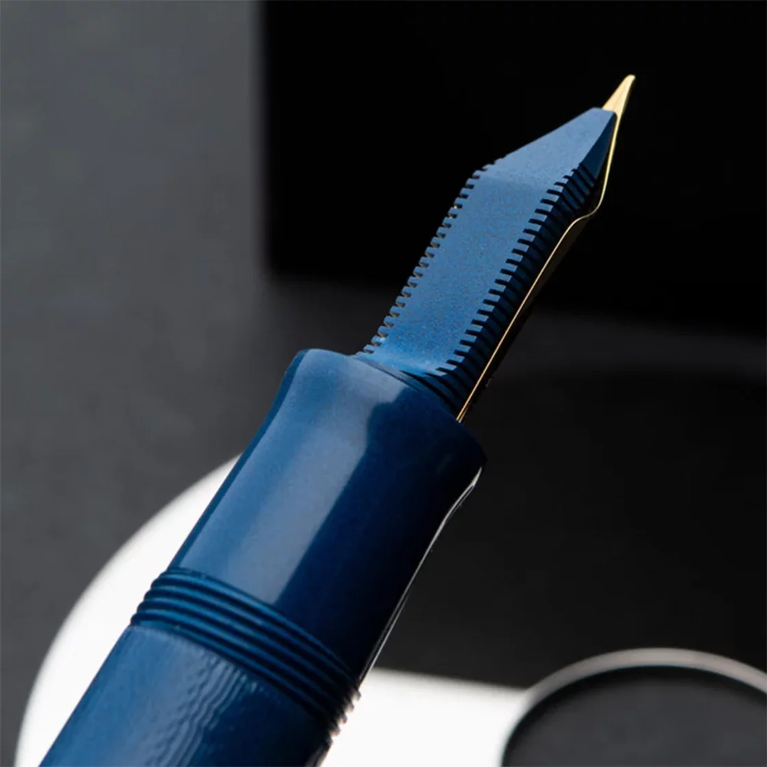 Audace Art Nouveau Ebonite Blue GT #8 fountain pen * Leonardo