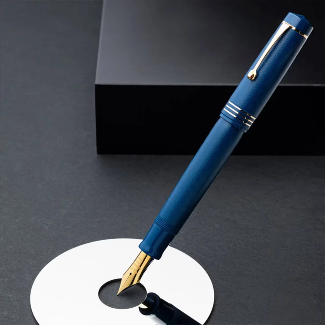 Audace Art Nouveau Ebonite Blue GT #8 fountain pen * Leonardo